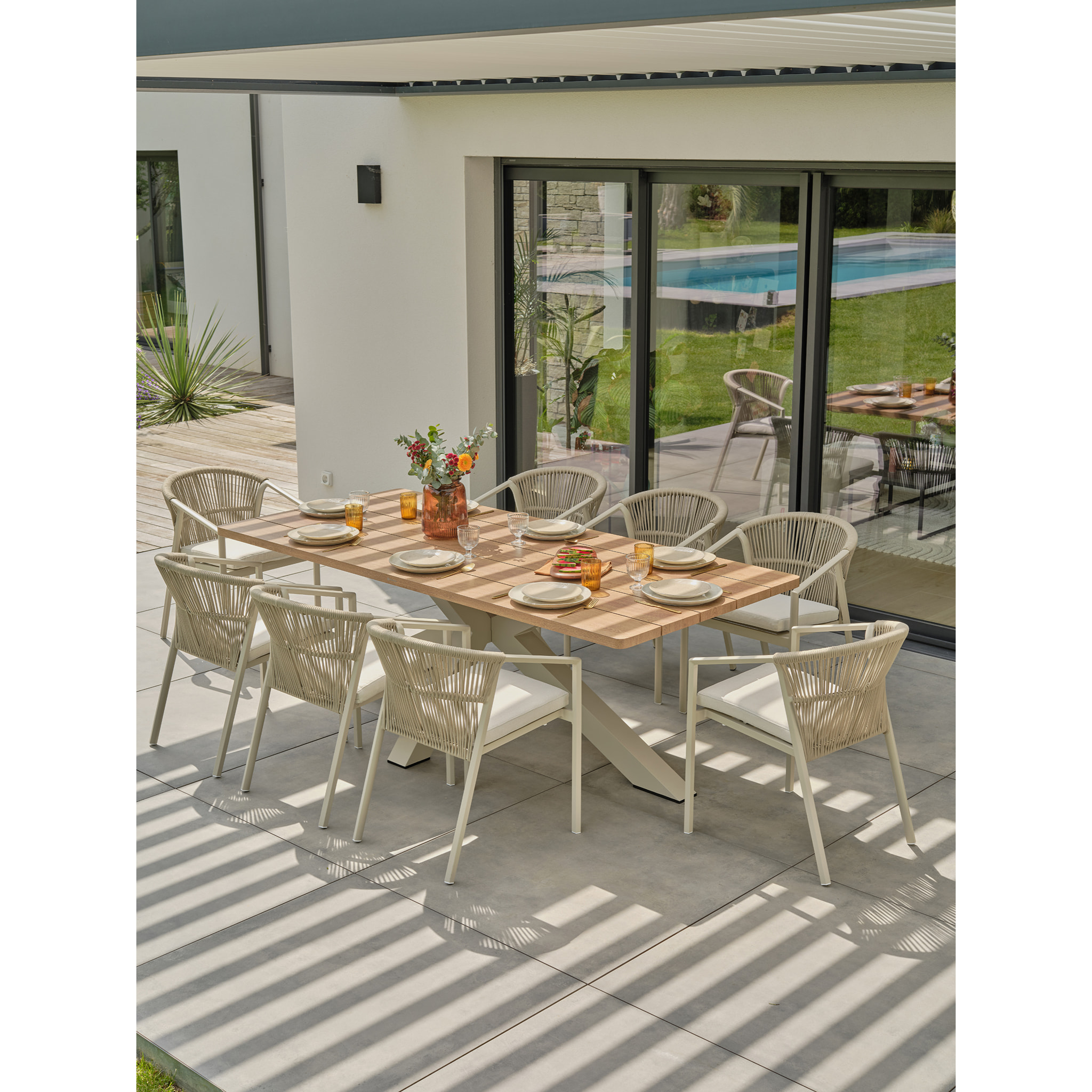 KELIA - Ensemble repas de jardin 8 places - Grège