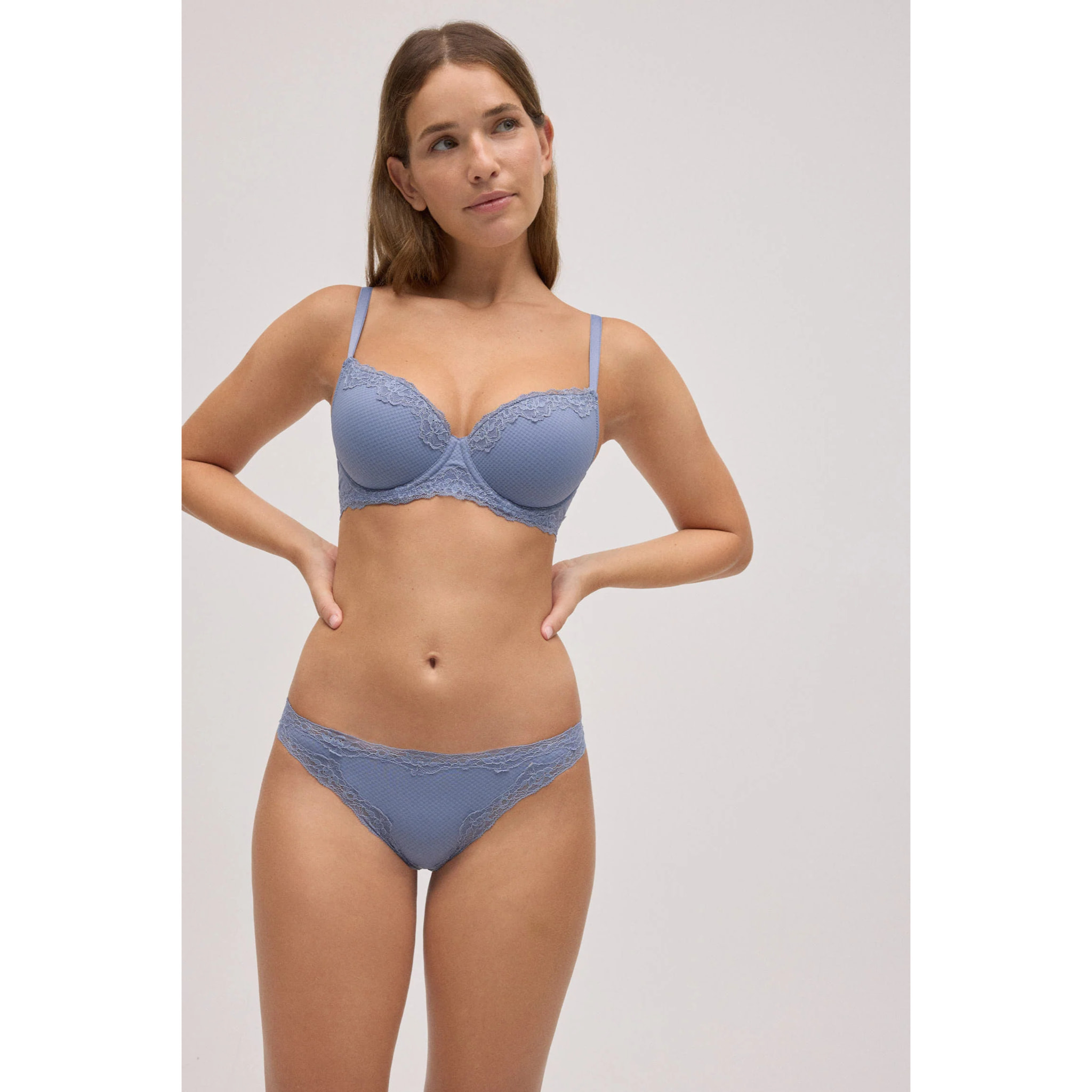 Mutandine brasiliane con pizzo blu