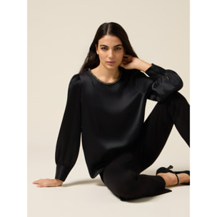 Oltre - Blusa de raso con detalle joya - Negro