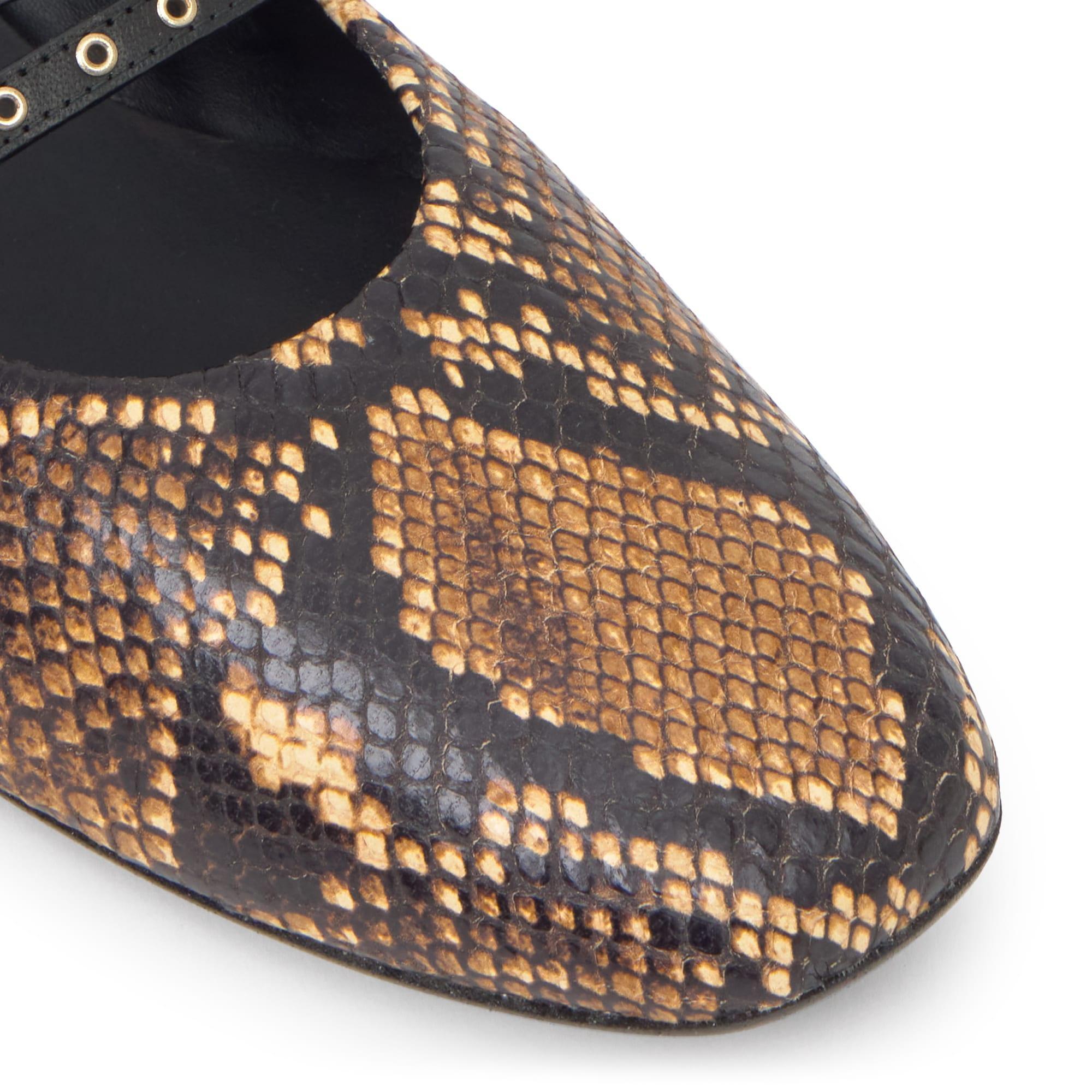 Bailarina plana Sabina en cuero efecto serpiente con cierre de hebilla