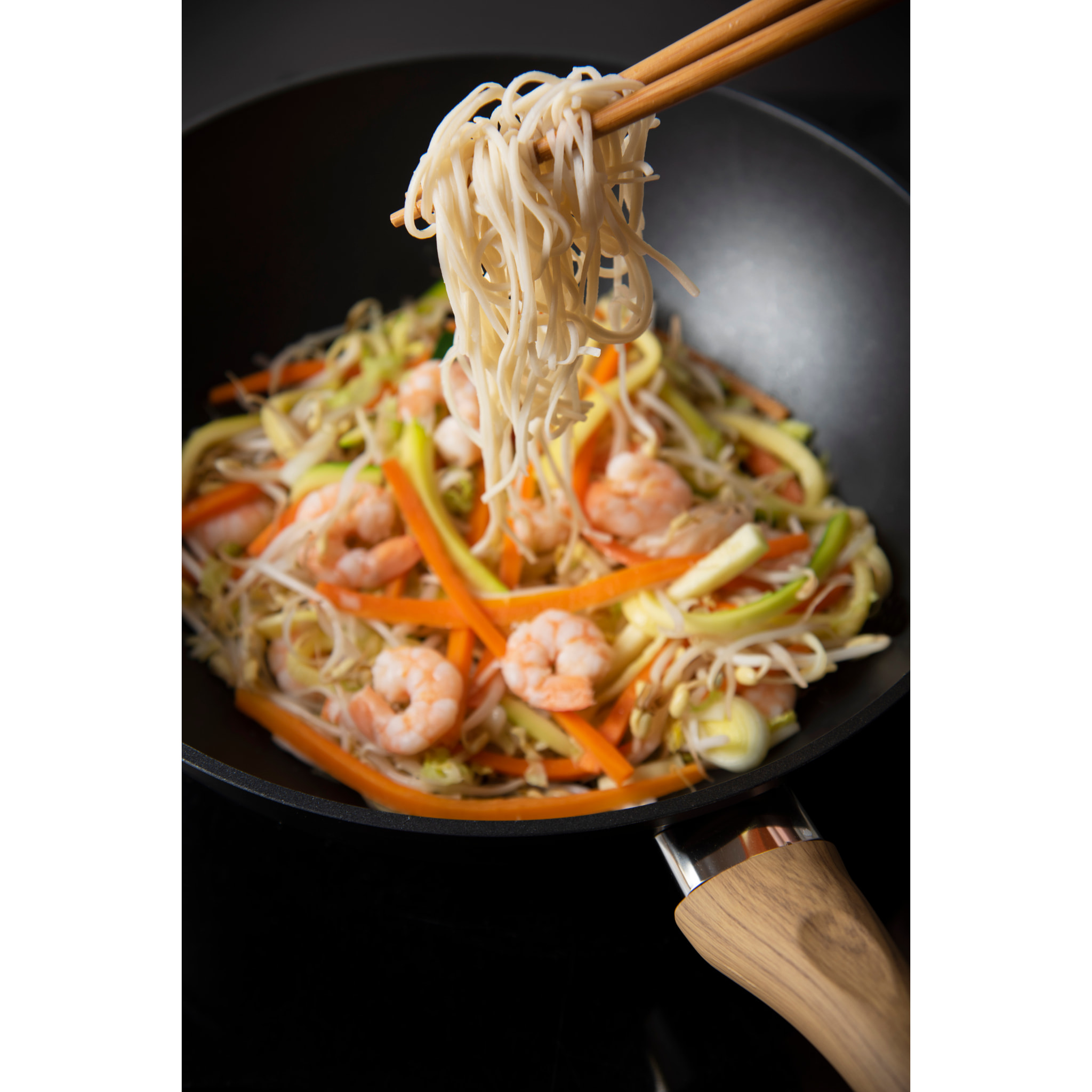 Wok 28 cm con coperchio Excelsa – Sakura, Alluminio Nero