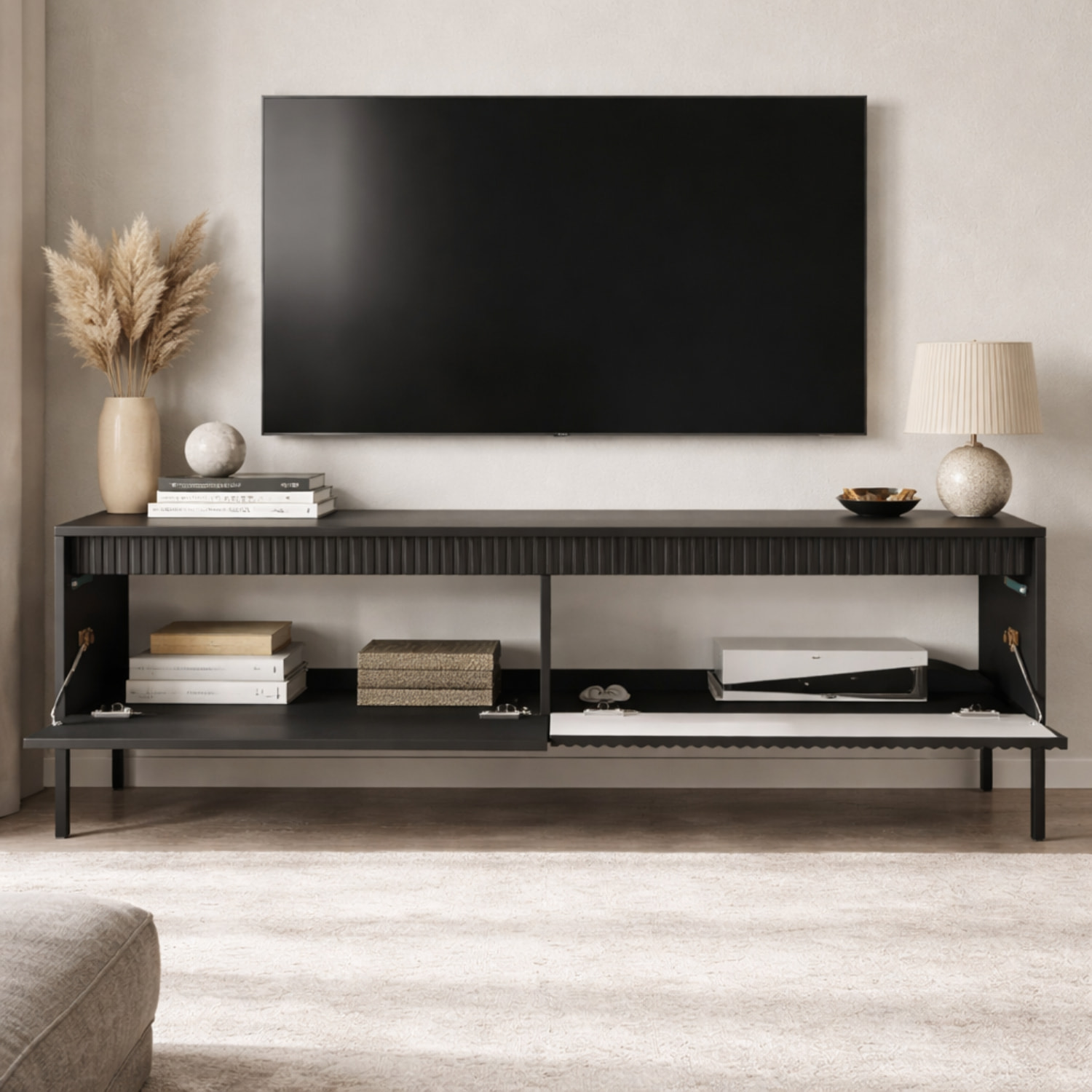 Mobile TV Moderno Con 2 Ante Push To Open Design Scanalato Elegante Minimal Base In Metallo Per Soggiorno Salotto 187.1 x 53.4 x 39.5 Cm Nero