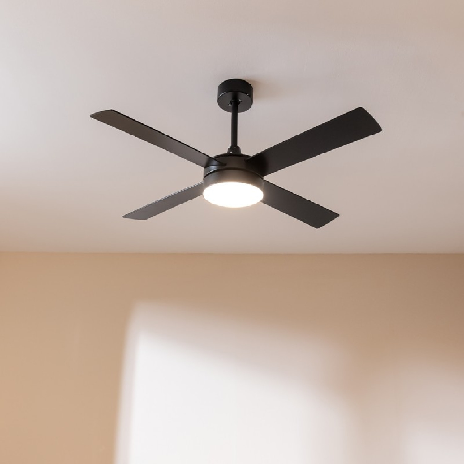 Cecotec Ventilateur de plafond EnergySilence Aero 5200 Black Line