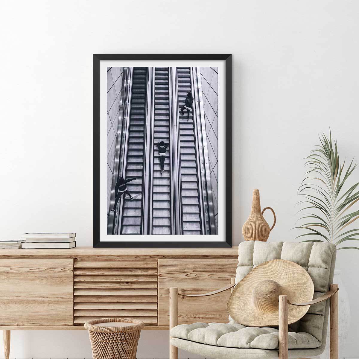 Affiche noir et blanc clic clac escalators Affiche sous cadre noir