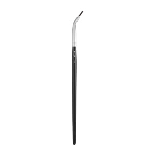 E16 BRUSH EYELINER OBLIQUE Pennello eyeliner