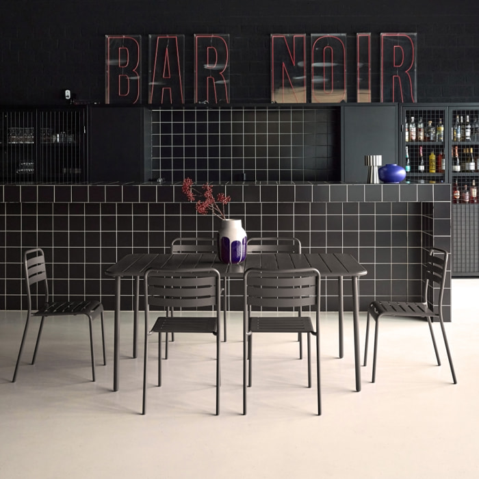 Table de jardin métal + 6 assises traitement antirouille. lattes et bords arrondis