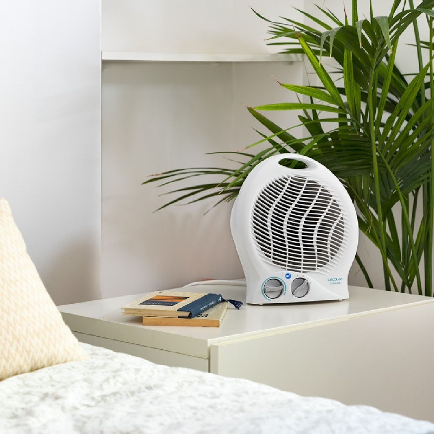 Calefactor Eléctrico de Baño Bajo Consumo Ready Warm 9790 Force. Termoventilador