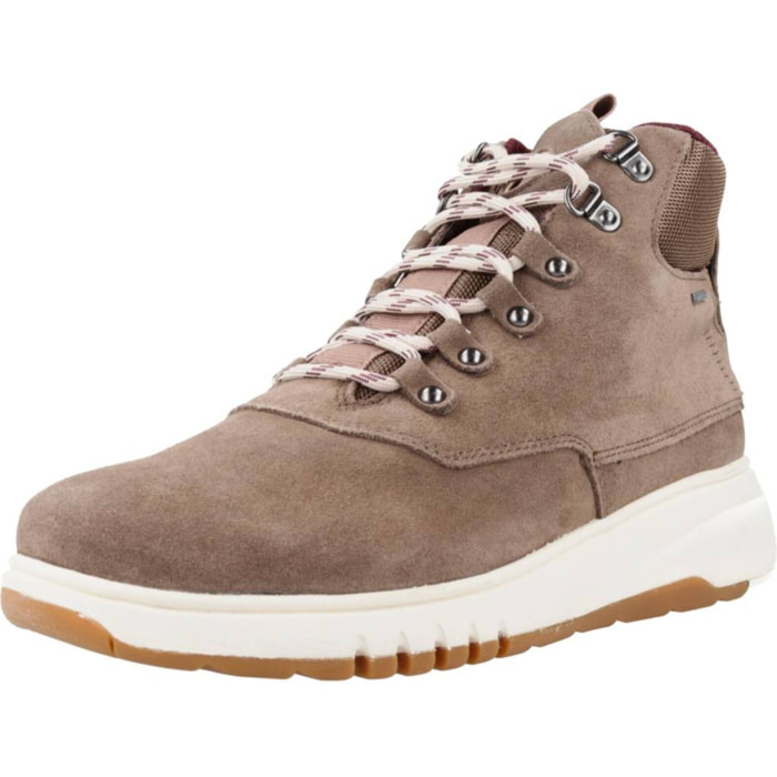 Sneakers de  Mujer de la marca GEOX  modelo D AERANTIS 4X4 ABX A MARRON