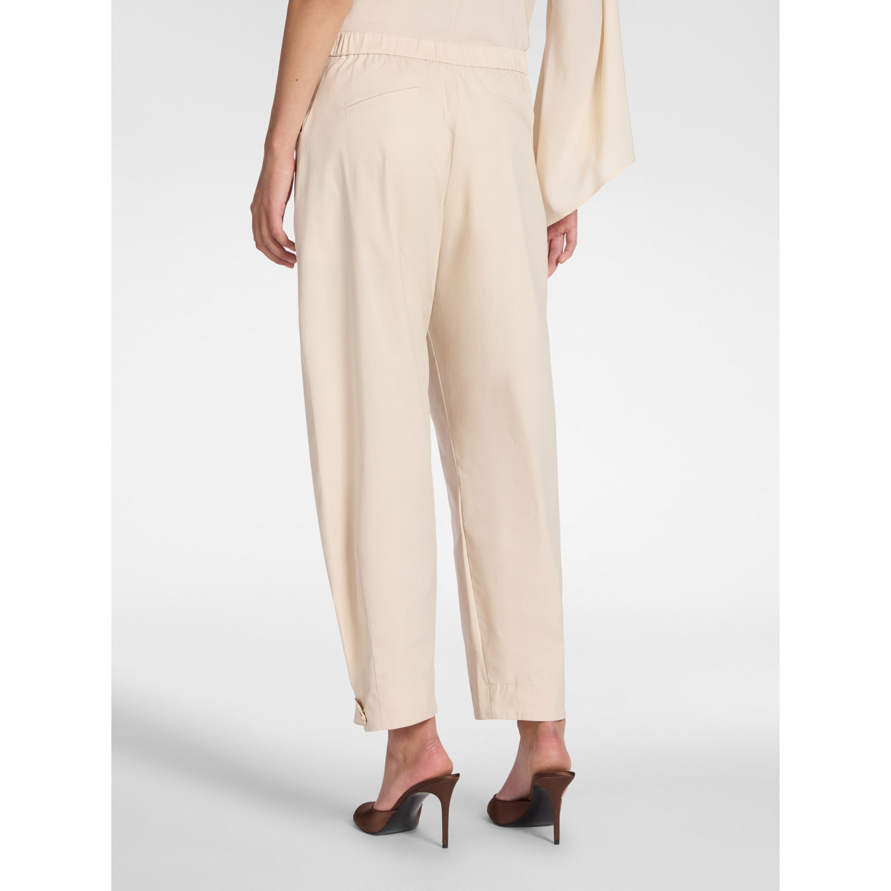Elena Mirò - Pantalones barrel con cinturones en el bajo - Beige