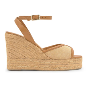 Sandalia Brigitte cuña de yute tintado con doble plataforma, escote en V y hebilla
