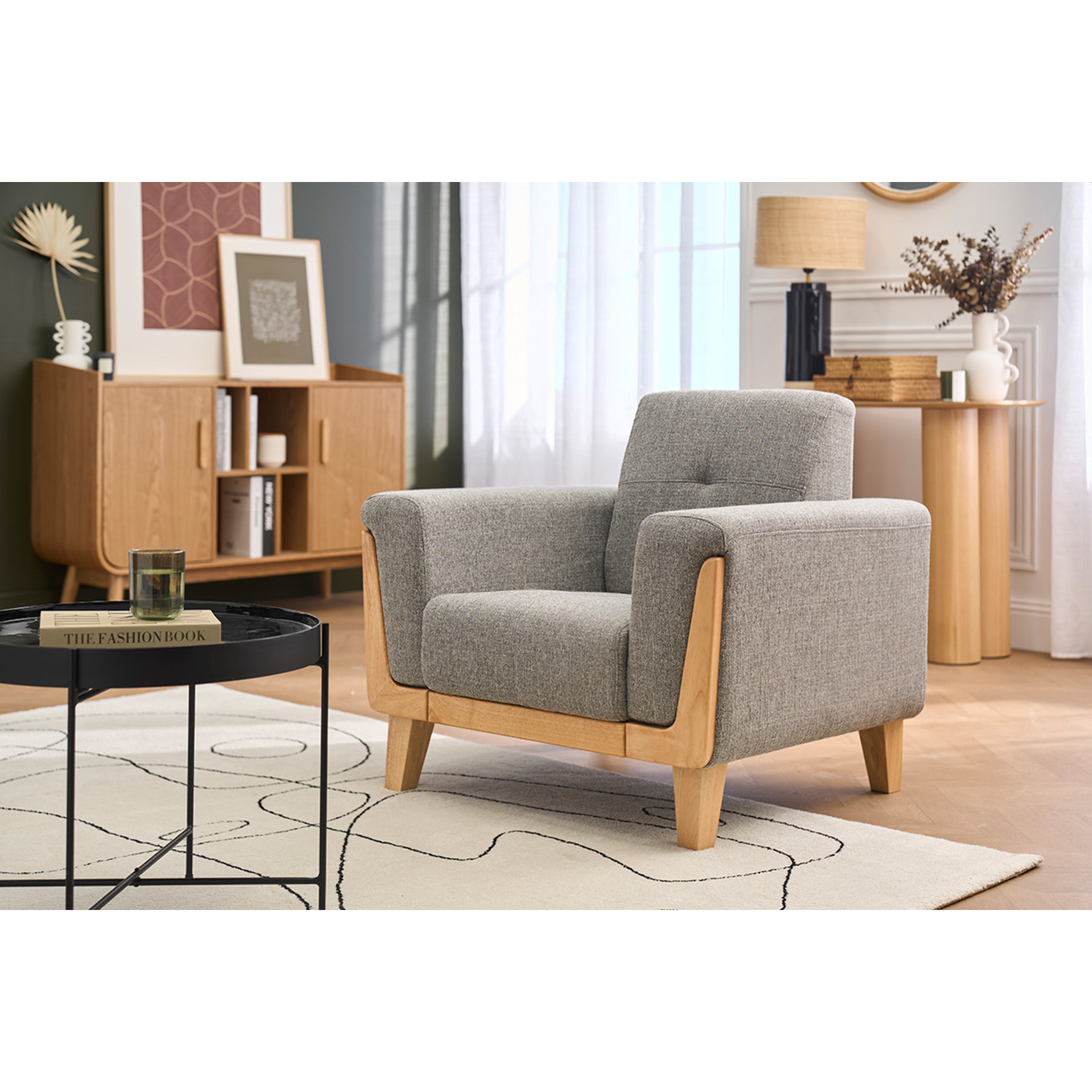 Fauteuil scandinave en tissu gris et bois clair FJORD