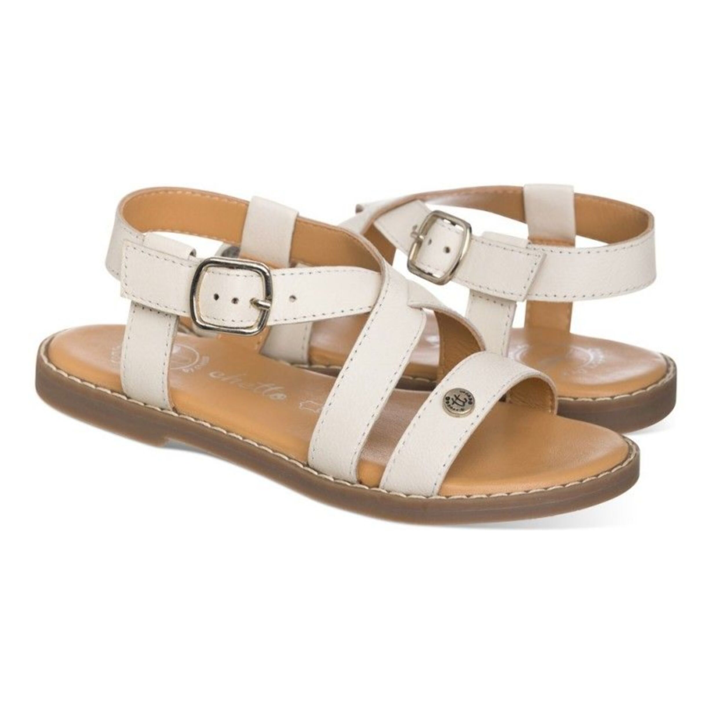 Sandalia básica color blanca confeccionada en piel de primera calidad