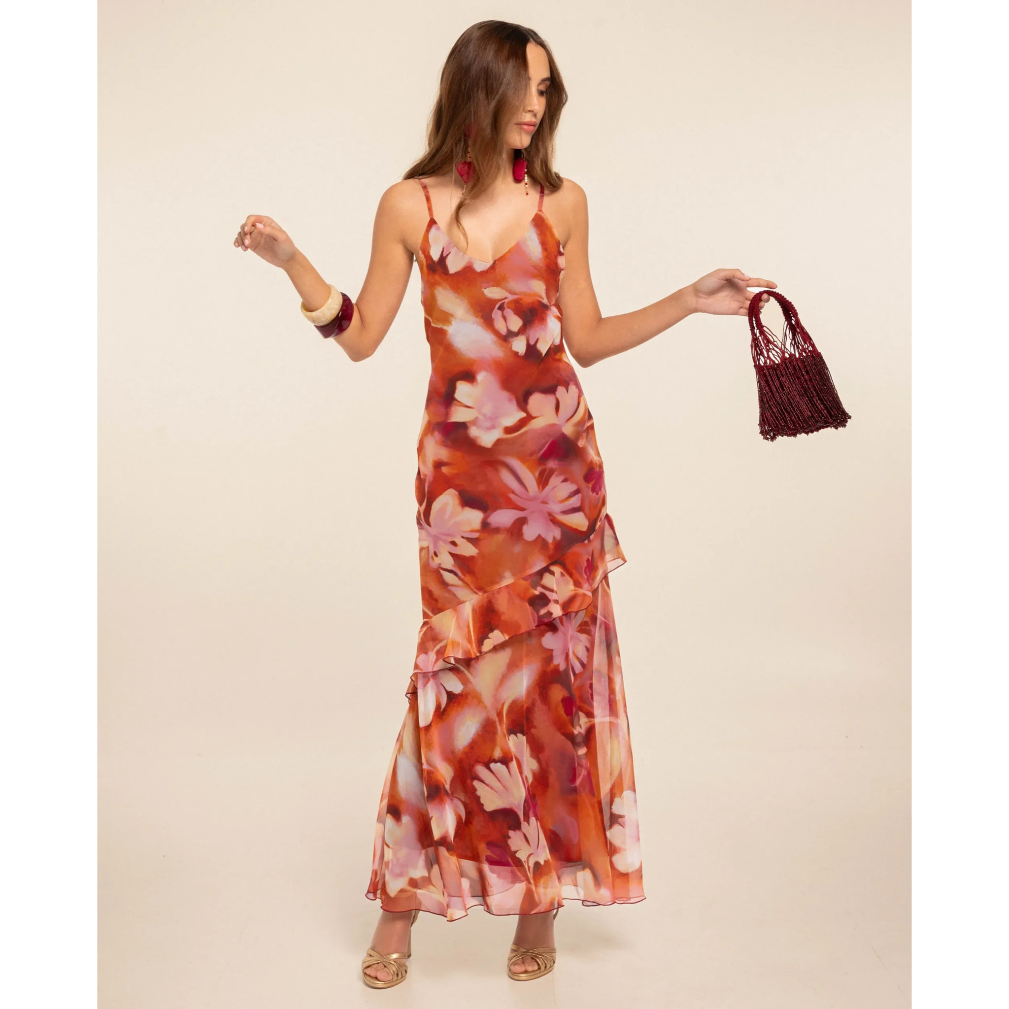 Vestido midi con volantes y estampado floral