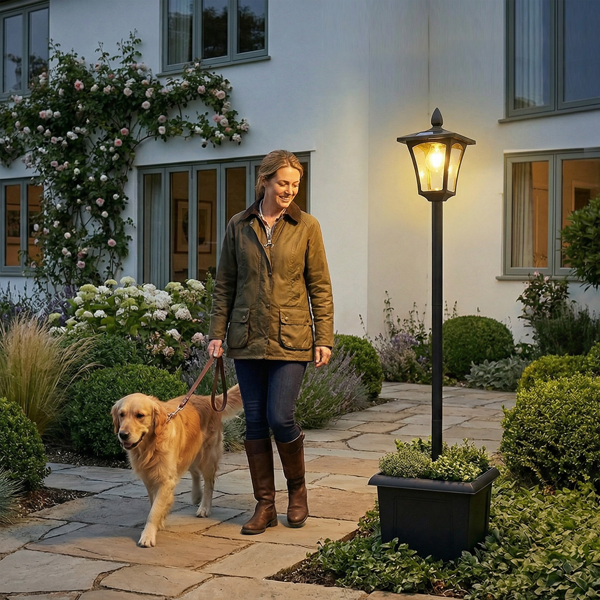 Lampadaire solaire LED jardinière 2 en 1 H.160 cm noir