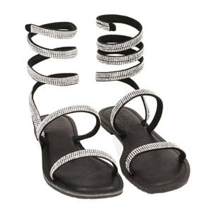 Sandalias negras con pedrería