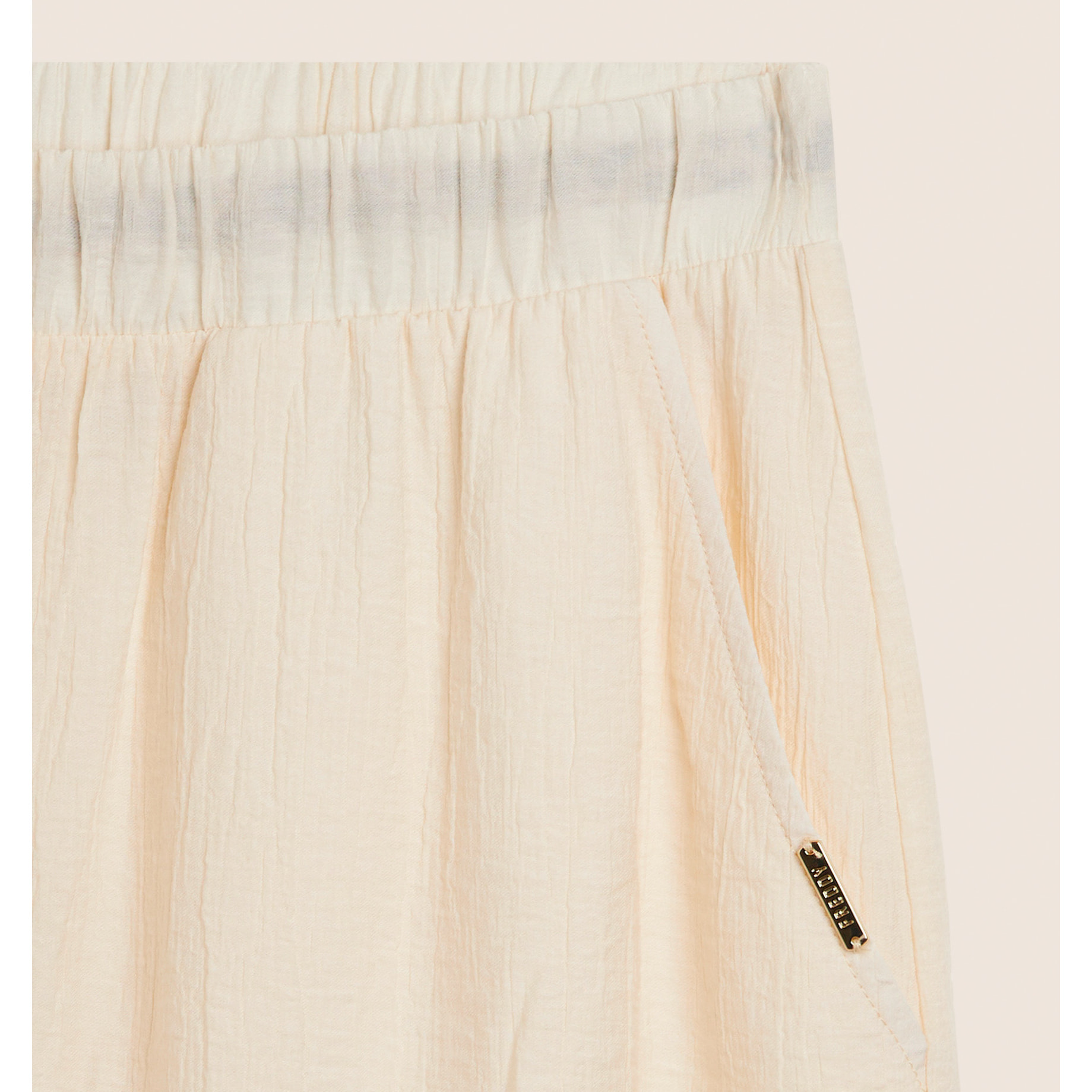 Pantaloni corti wide leg in tessuto crinkle