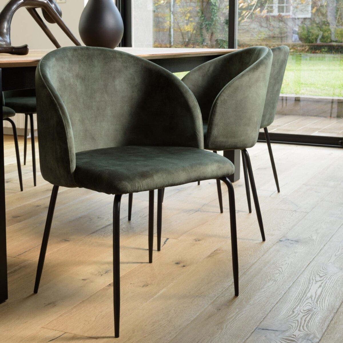 TOM - Lot de 2 chaises velours vert sapin dossier enveloppant