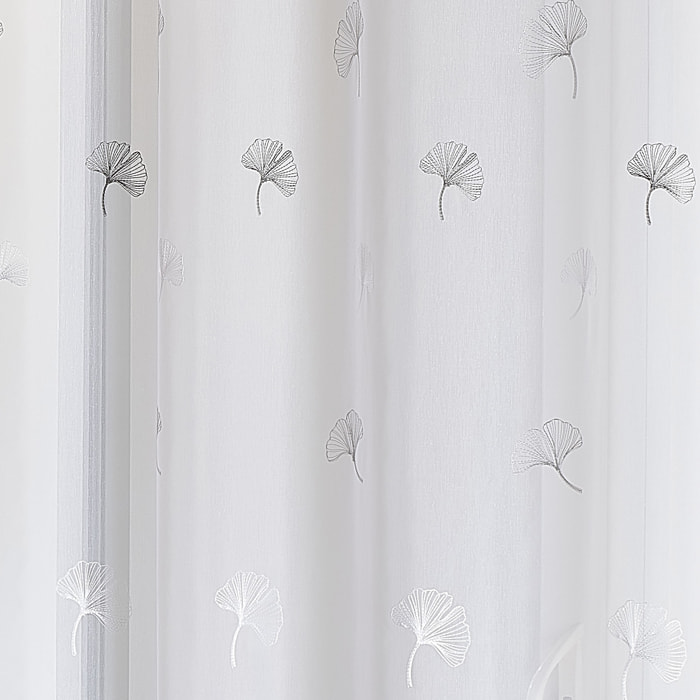 Tissu plombé et brodé feuilles de gingko - Gris clair