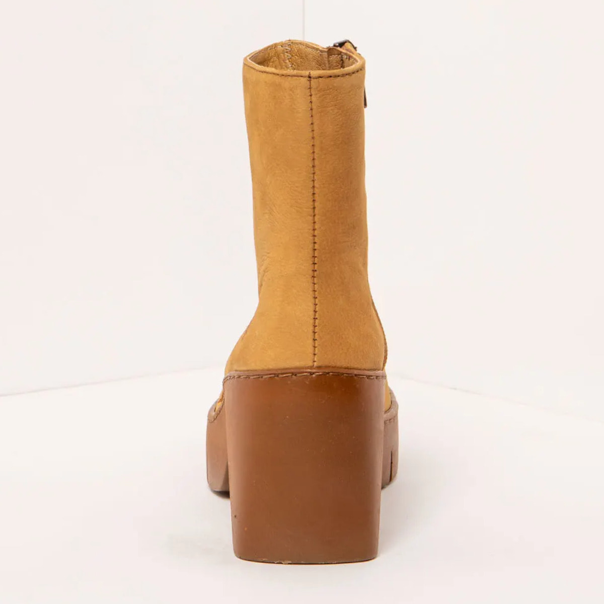 Botines con tacón 1656 NOBUCK KARAMEL/SOFIA color Karamel