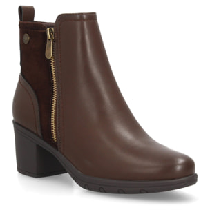 Botines elegantes con tacón ancho y cremallera