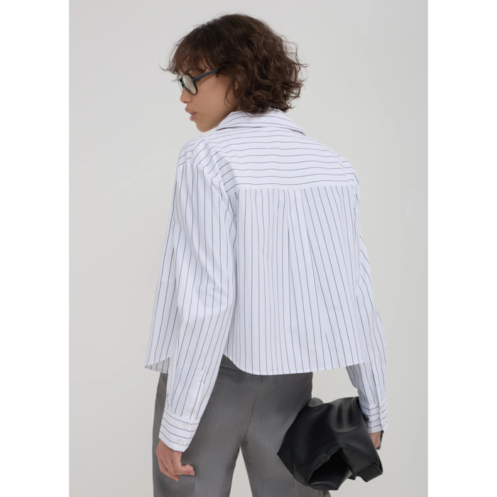 Camicia crop a righe