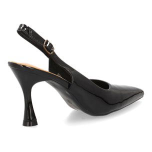 Zapato de tacón destalonado punta fina