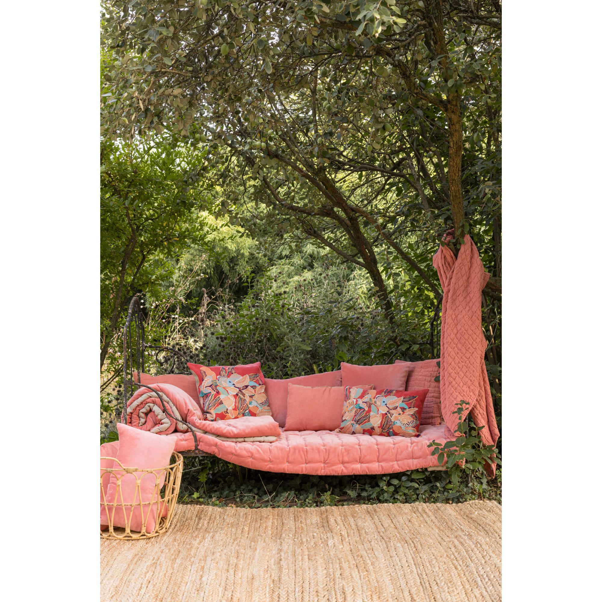 Coussin brodé Dori