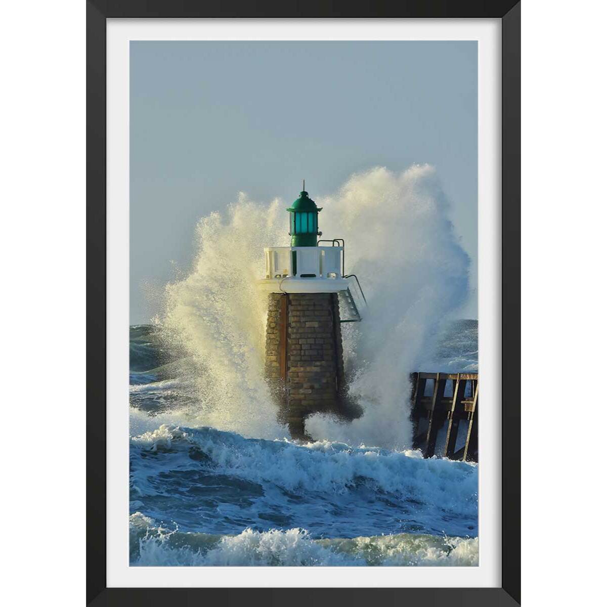 Affiche photo tempête sur le phare Affiche + cadre en bois - Noir