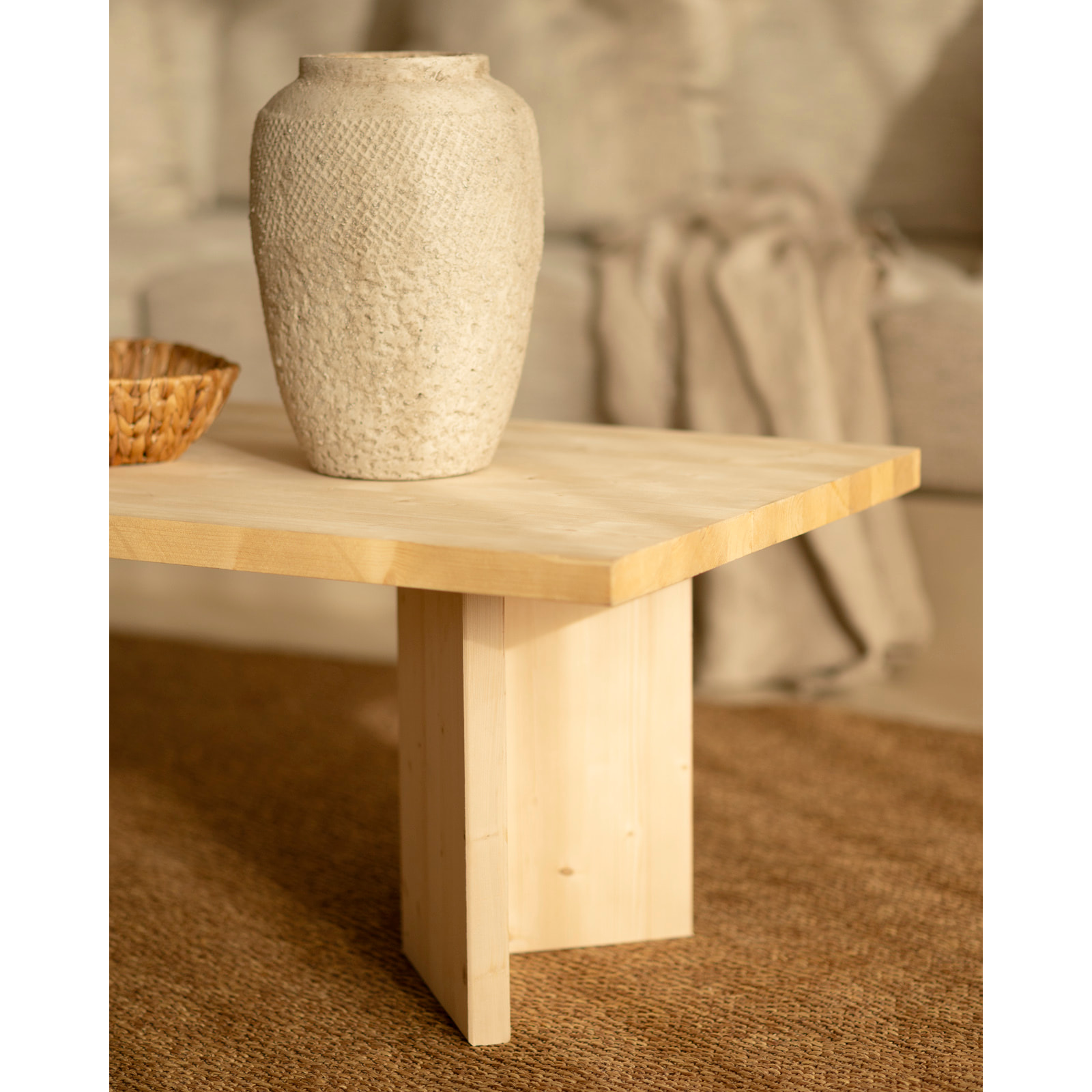Table basse en bois massif en ton naturel 120x55cm Hauteur: 40 Longueur: 120 Largeur: 55