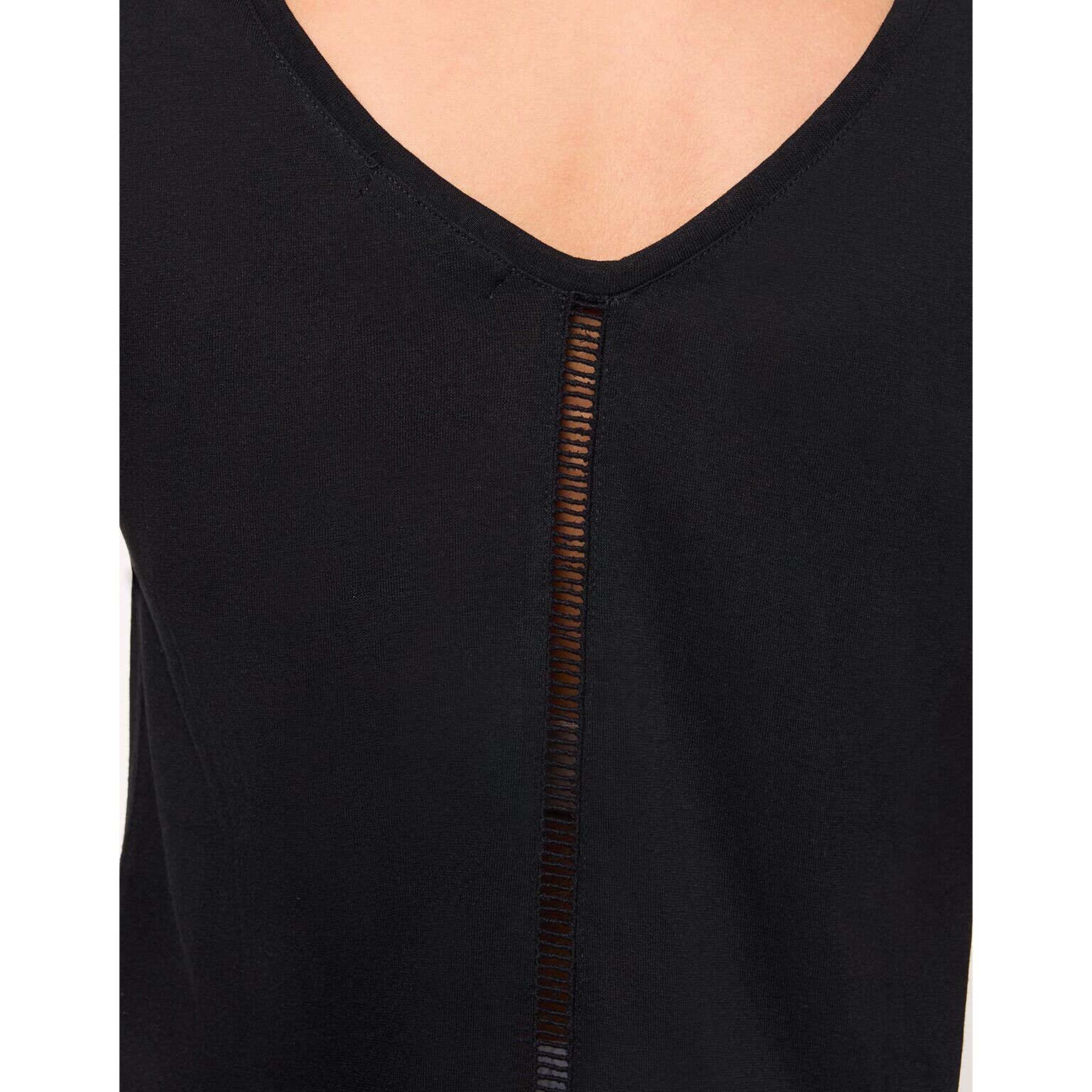 Camiseta Tirantes Detalle Calado Espalda Negro - Kia