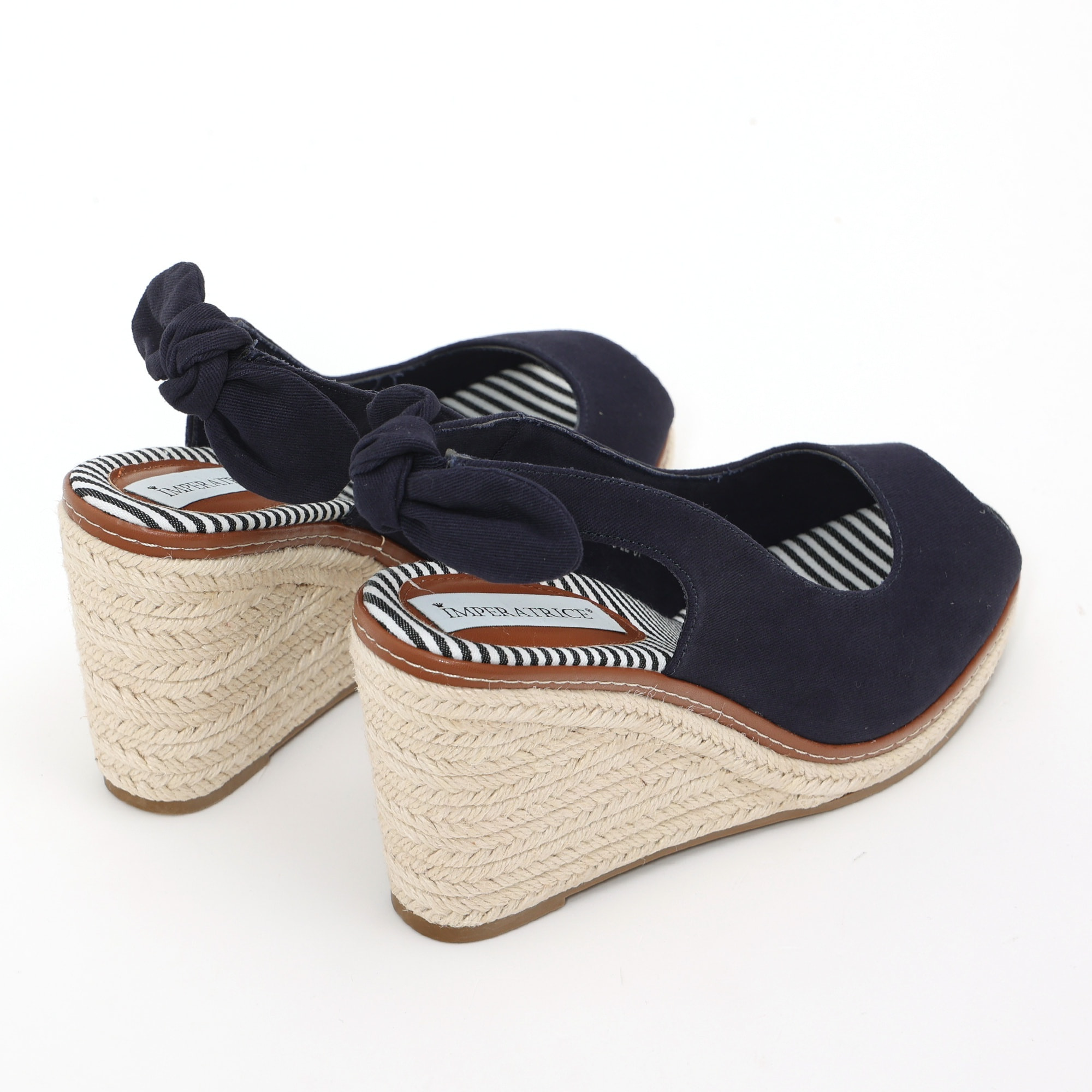 Sandali in tessuto con zeppa