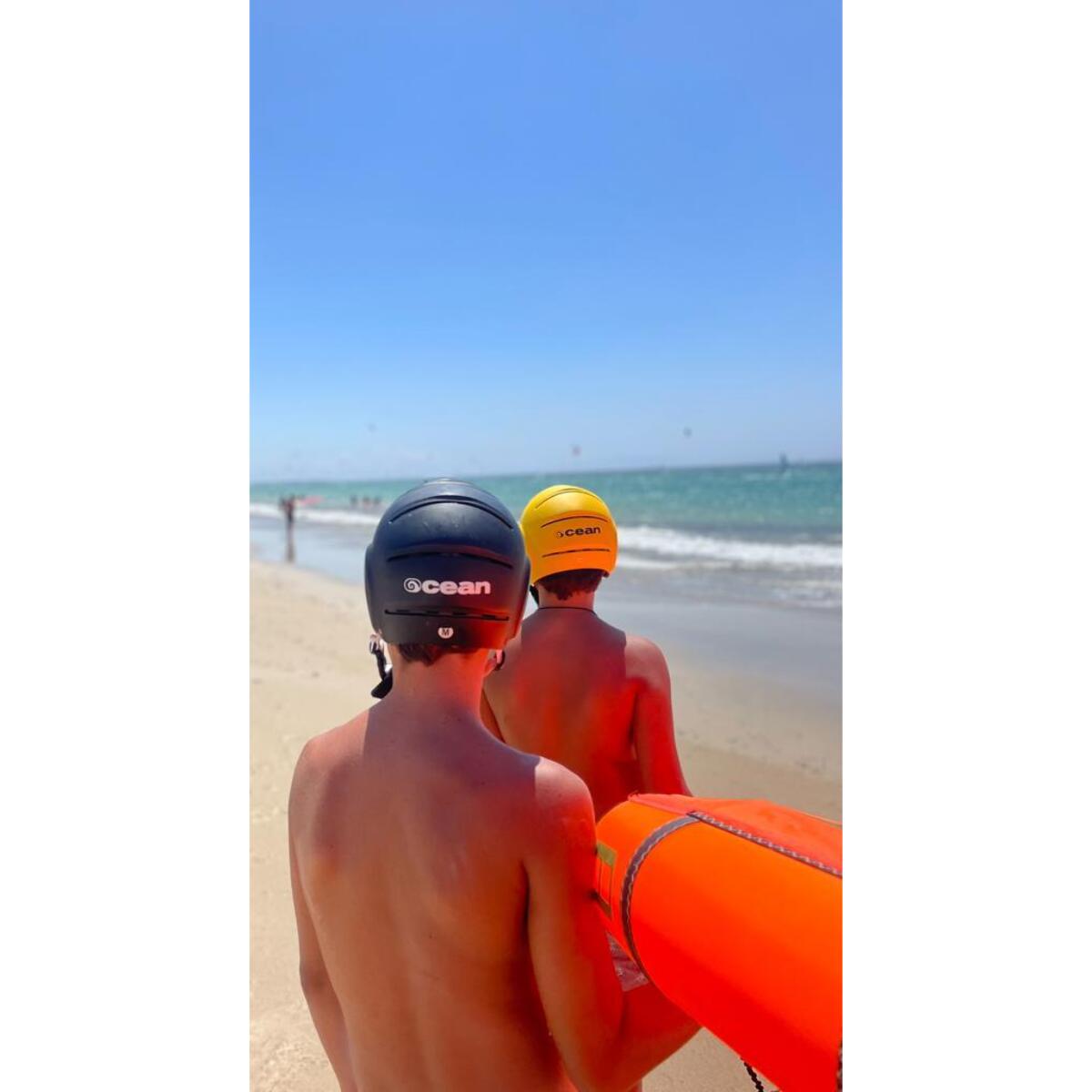 CASCOS PARA DEPORTES DE AGUA OCEAN DOLPHIN de color Azul