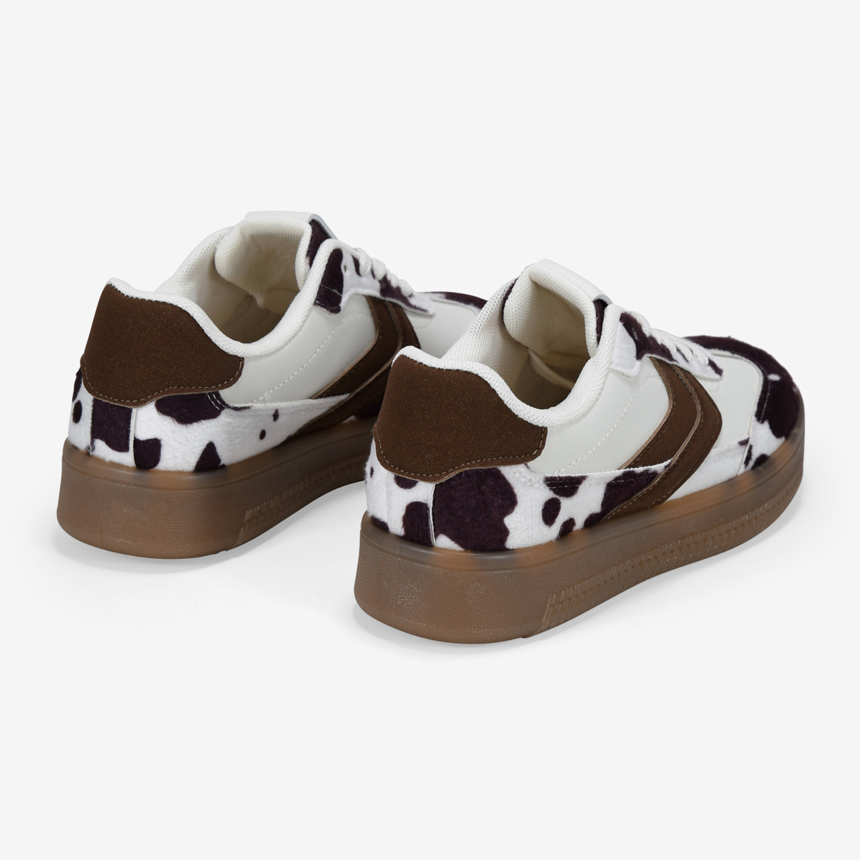 Zapatillas deportivas de vaca con cordones