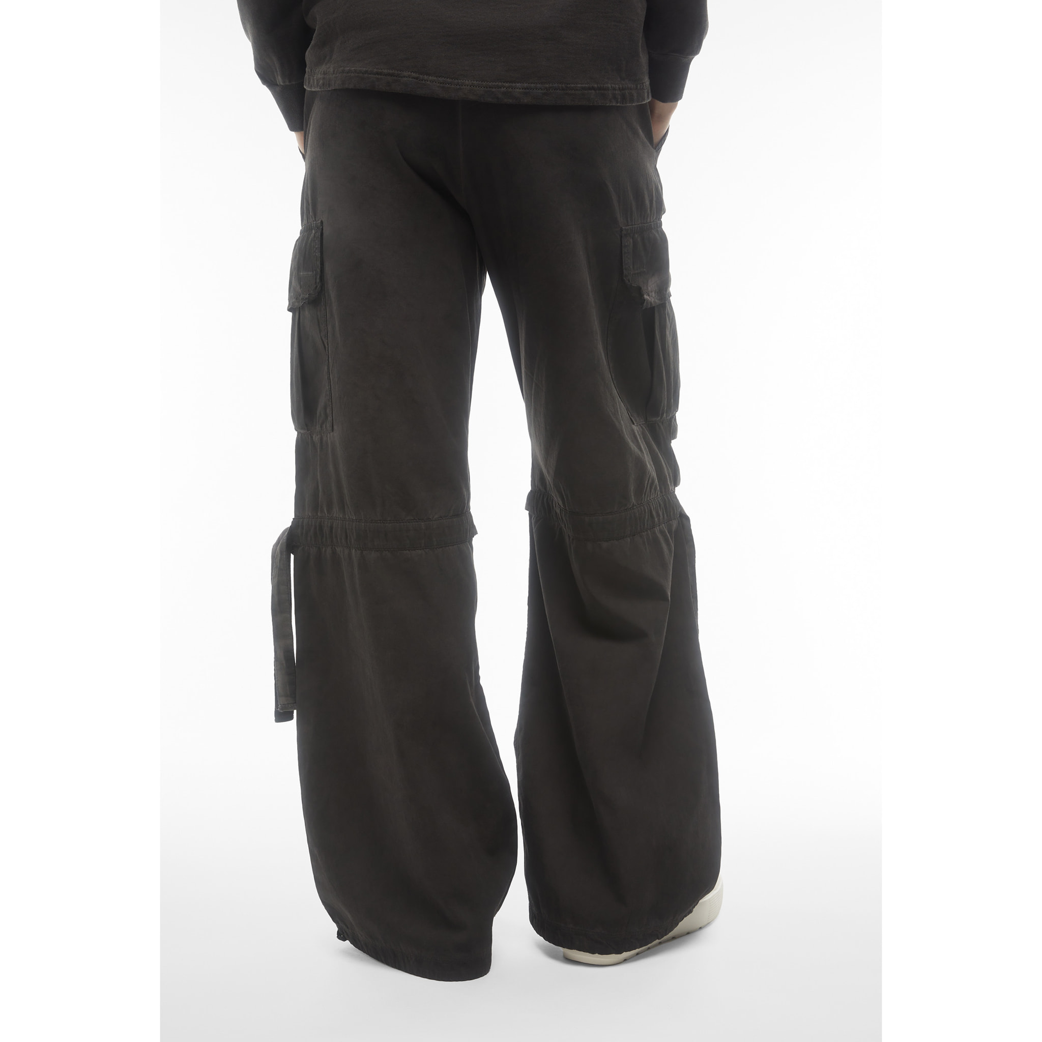 Pantaloni cargo da donna in tessuto popeline effetto used