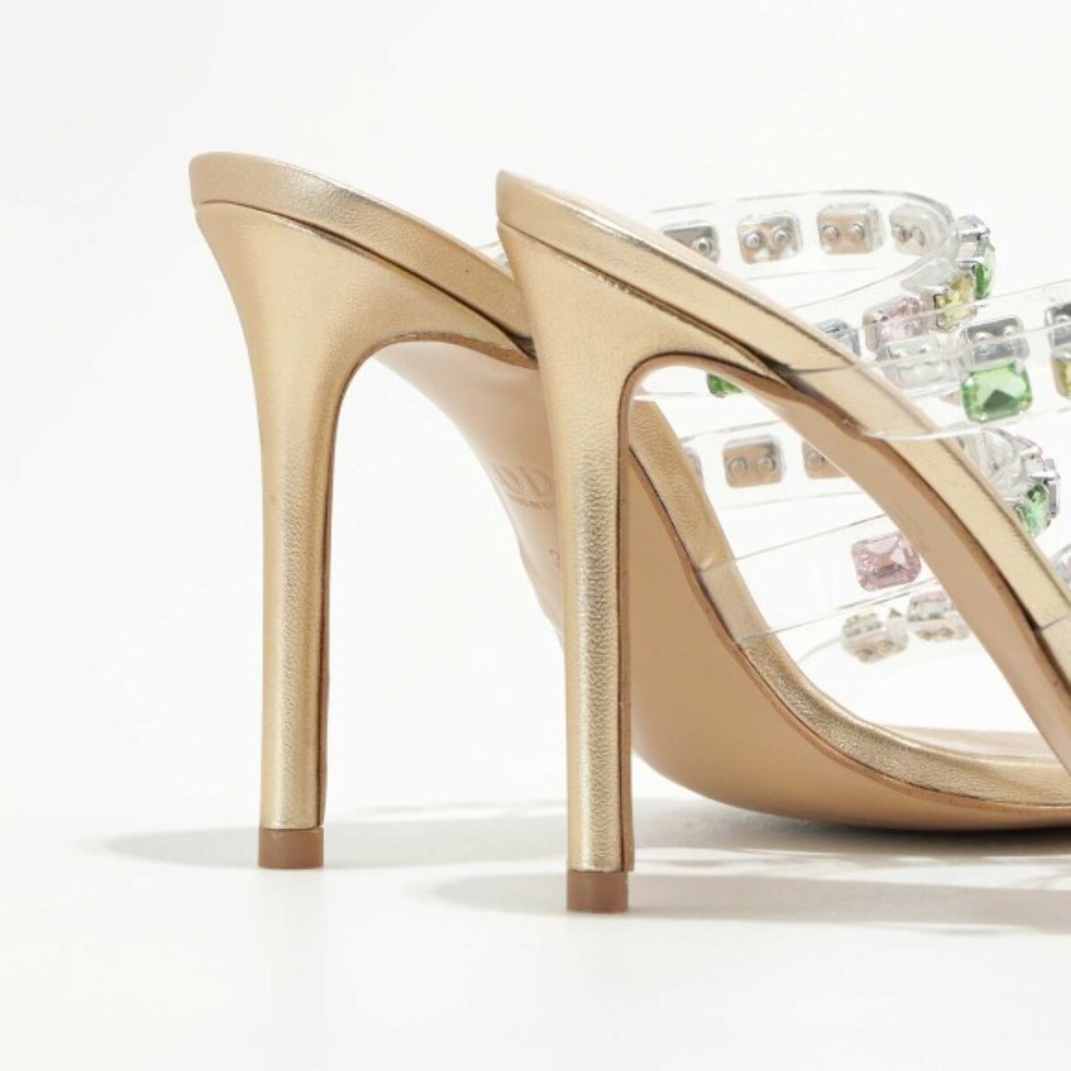 SANDALIAS DORADAS PRISCILA