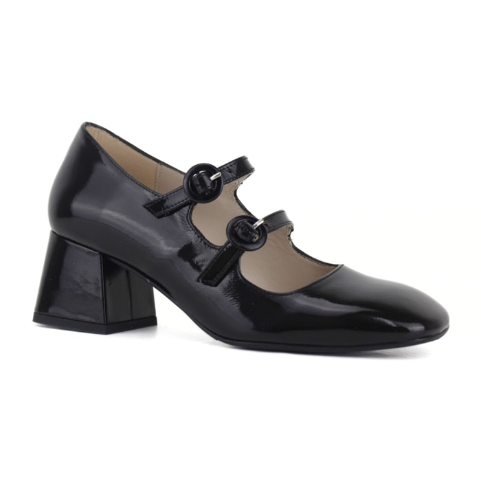 Salón de piel acharolada color negro estilo Mary Jane. Tacón de 4 cm