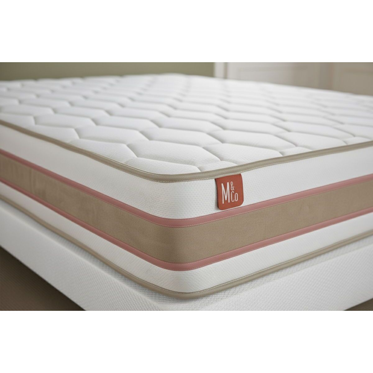 Ensemble Matelas Le Délicat - 26cm - Ressorts ensachés et mémoire de forme - Technologie hybride, fabrication responsable. - Sommier Tapissier Beige