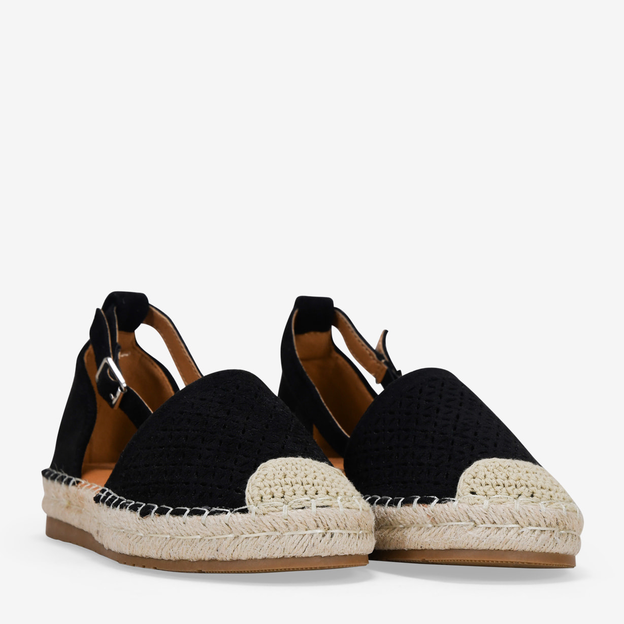 Alpargatas negras planas con esparto