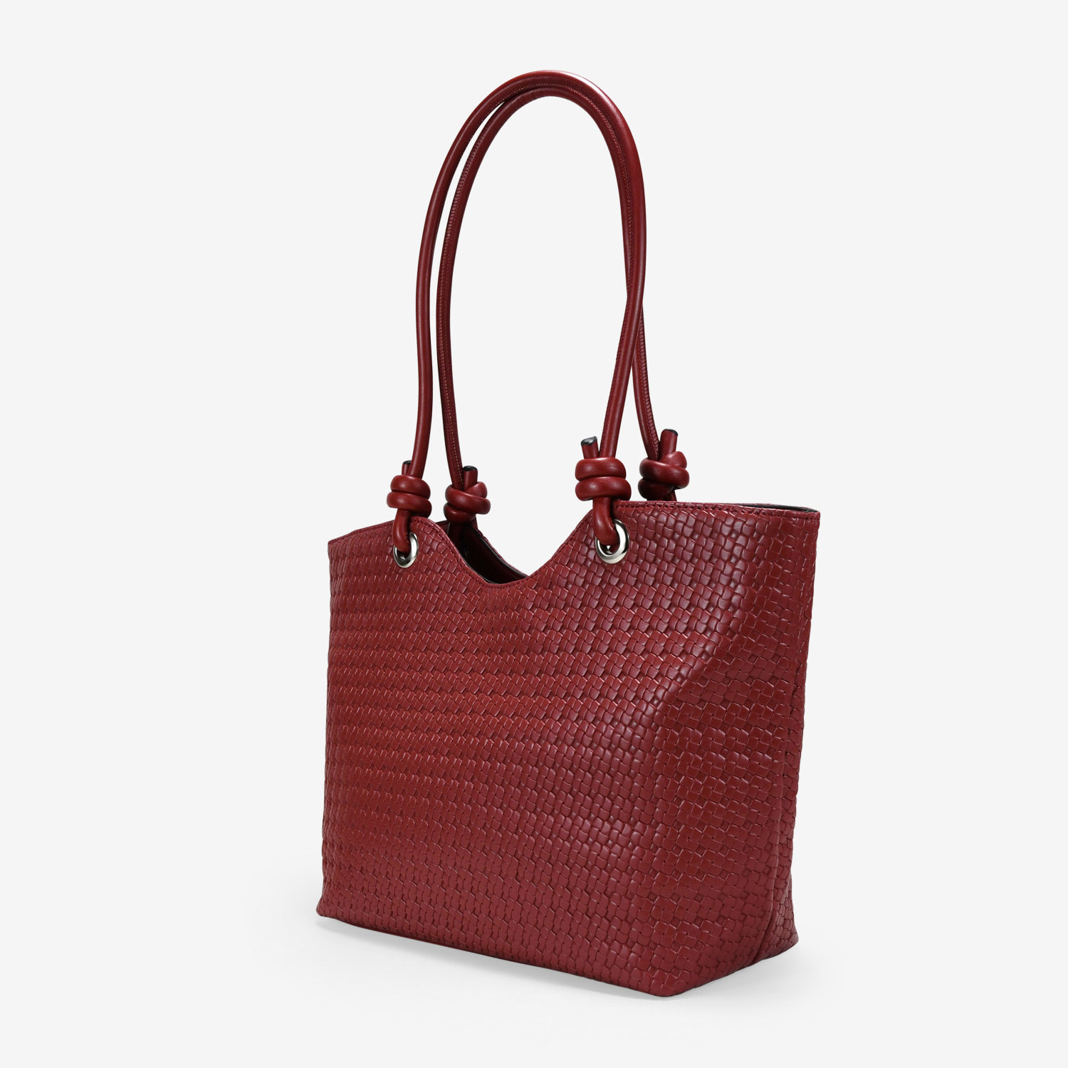 Bolso de hombro rojo con flores grabadas