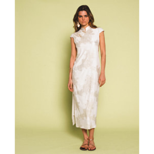 Vestido largo con escote de alamares