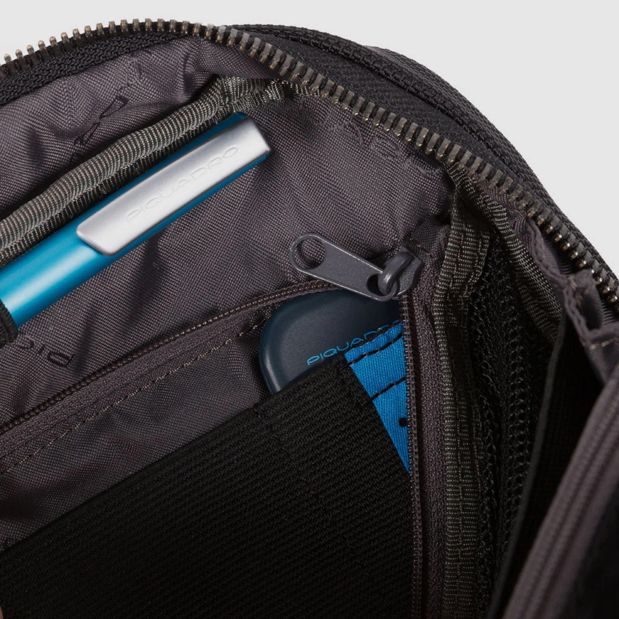 Piquadro Astuccio portacavi in tessuto riciclato