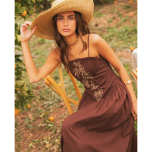 Vestido midi de tirantes con bordados
