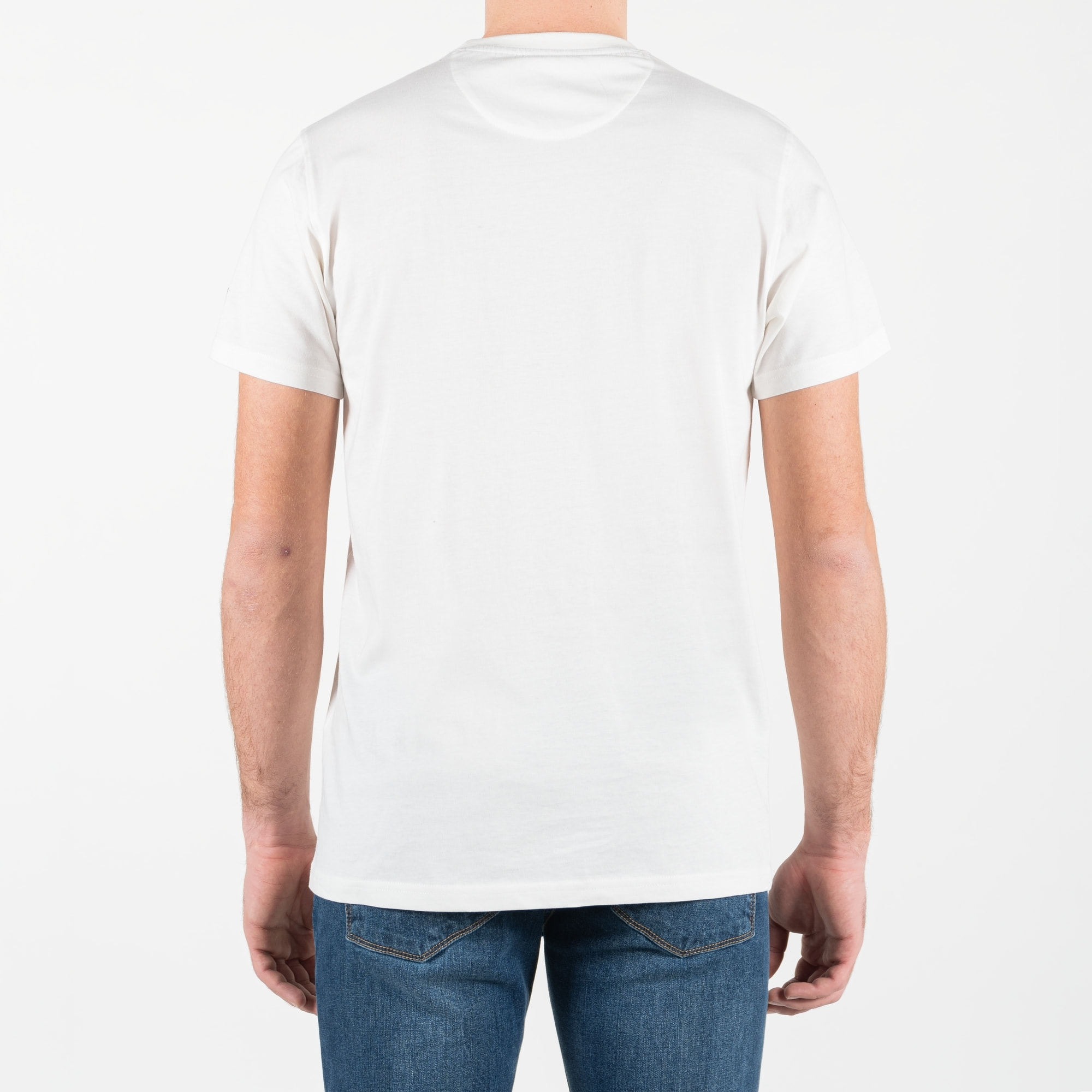 T-shirt con con ricamo centrale e dettaglio della bandiera americana intarsiata sulla manica sinistra