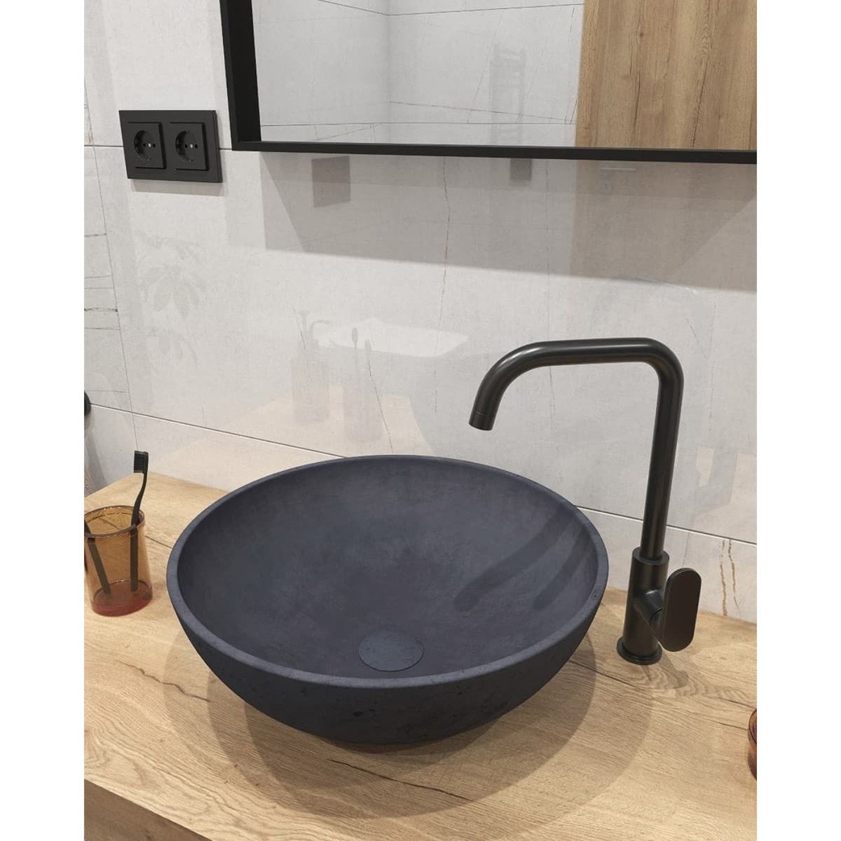 Mitigeur d'évier Swiss Aqua Technologies Dark avec bras pivotant noir SATBSDA280LC