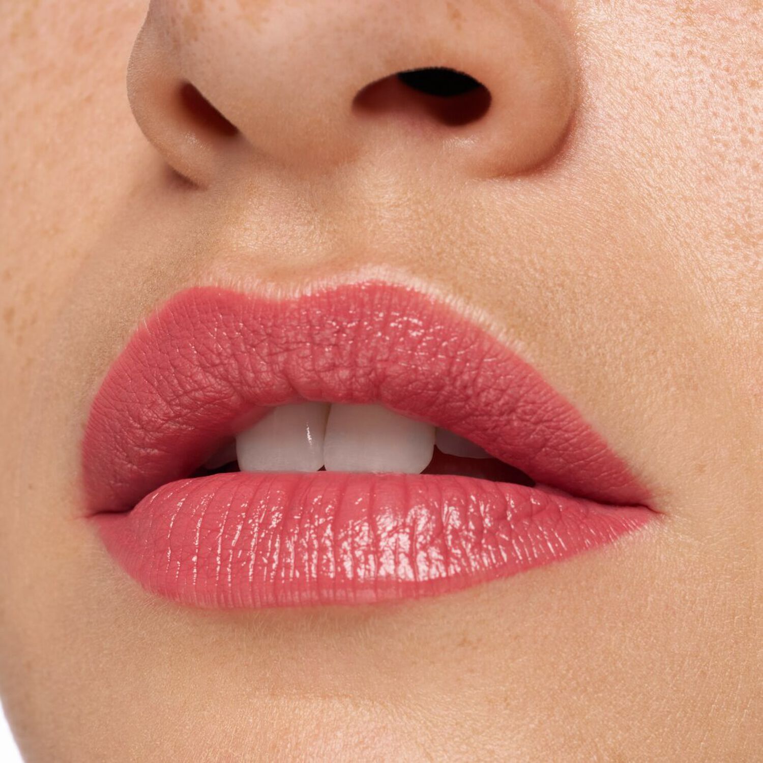 Satin Glow - Rouge à Lèvres Fini Satiné