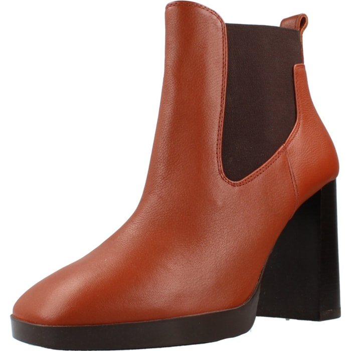 Botines Mujer de la marca GEOX  modelo D36VLE 046NH MARRON