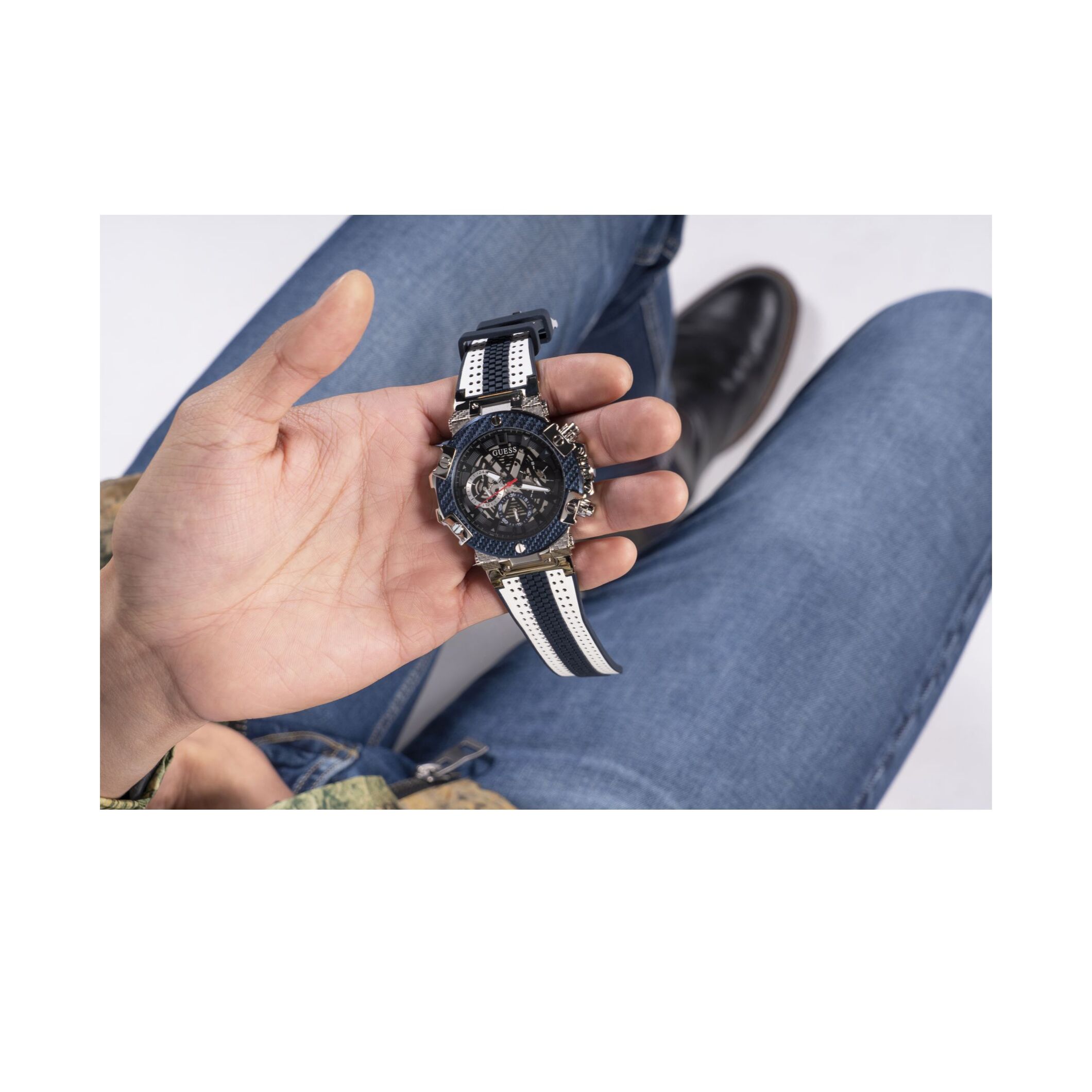 Guess Reloj Analógico De Cuarzo Carbon