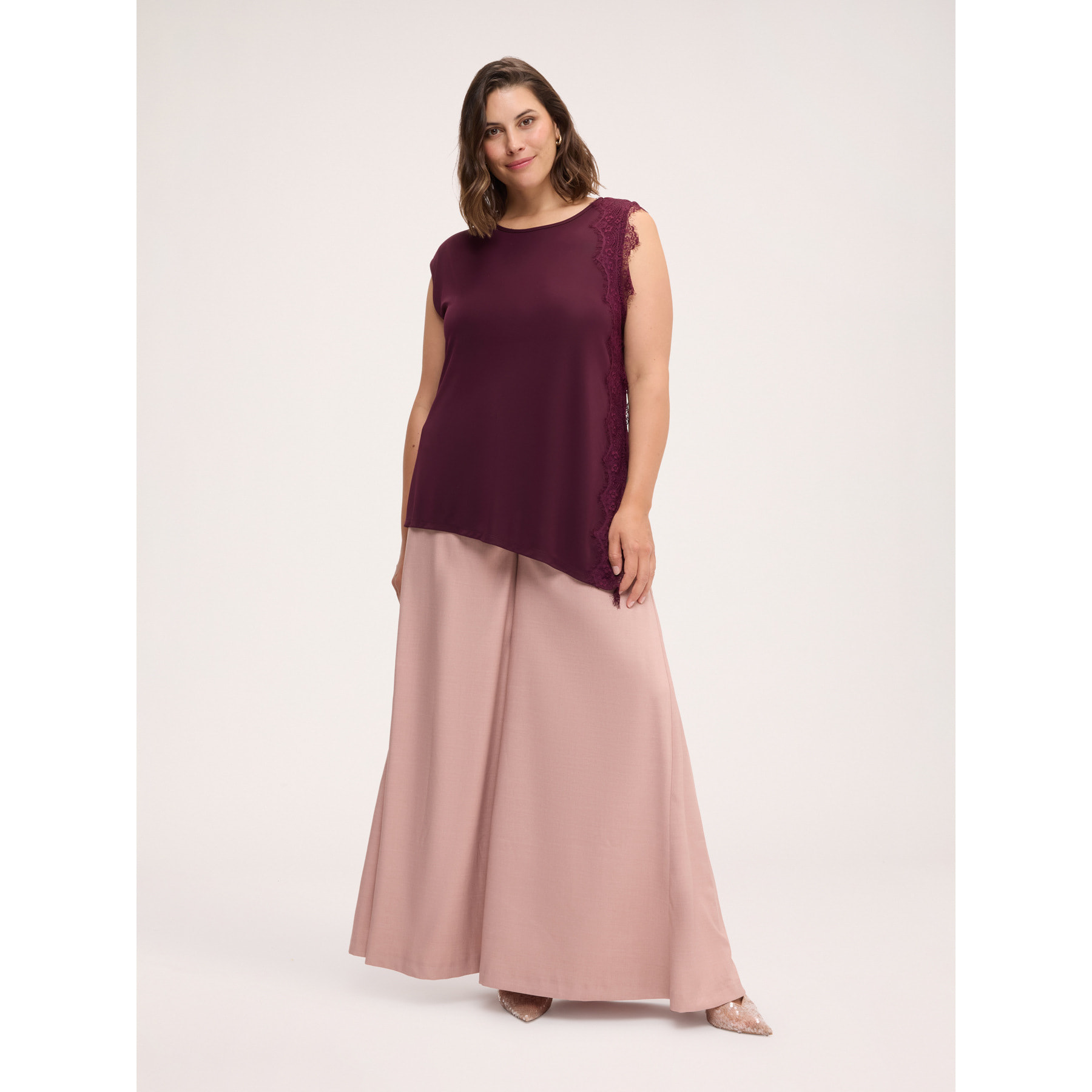 Fiorella Rubino - Top asimmetrico con bordo in pizzo - Bordeaux