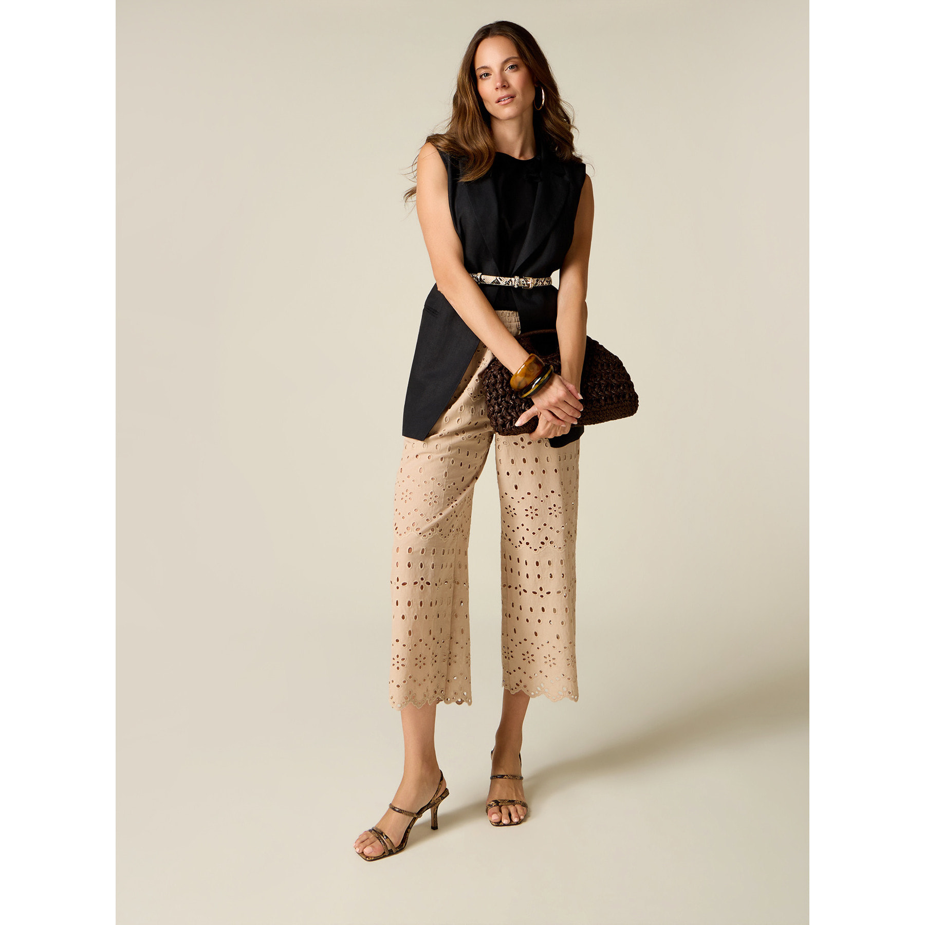 Oltre - Pantaloni cropped in pizzo sangallo - Beige
