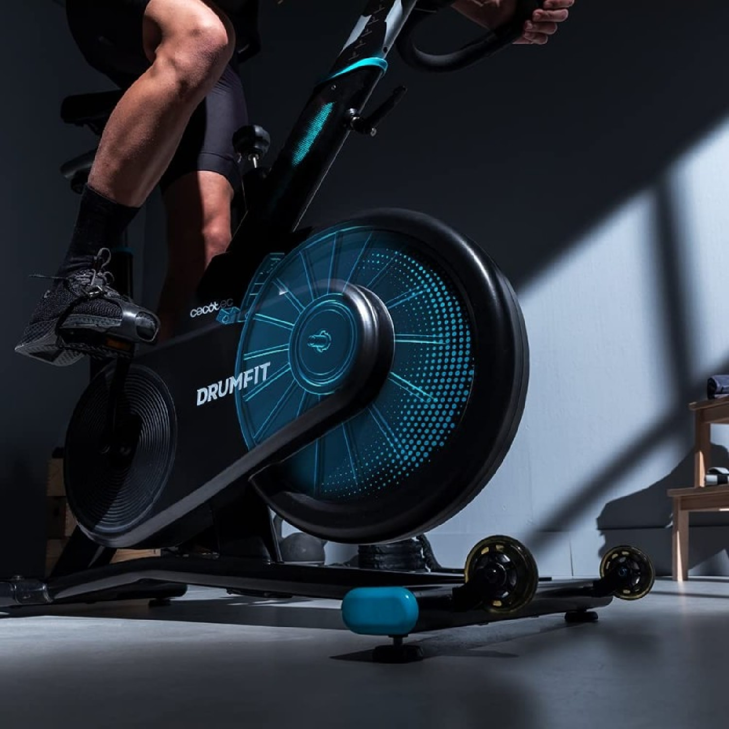 Cecotec Vélo d'appartement DrumFit Indoor 7000 Magno Connected